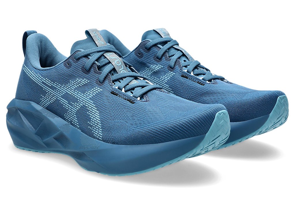 asics novablast 5 running shoes winter sea stillwa 1 59152.jpeg