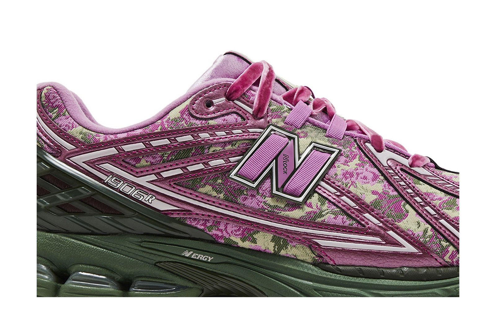 jack harlow x new balance 1906r rose runner m190 1 12002.jpeg