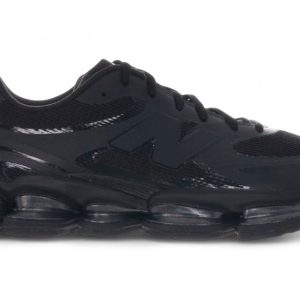 new balance 2000 triple black u2000etb 0 446.jpeg