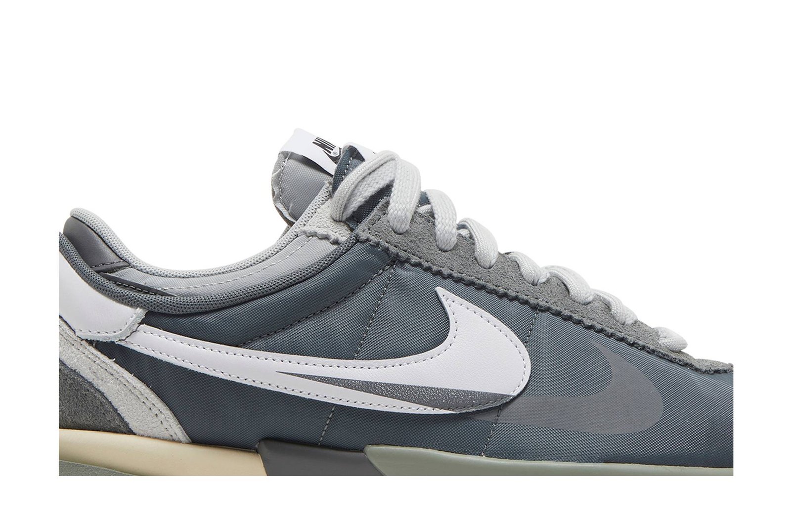 sacai x nike cortez 4 0 grey dq0581 001 1 71672.jpeg