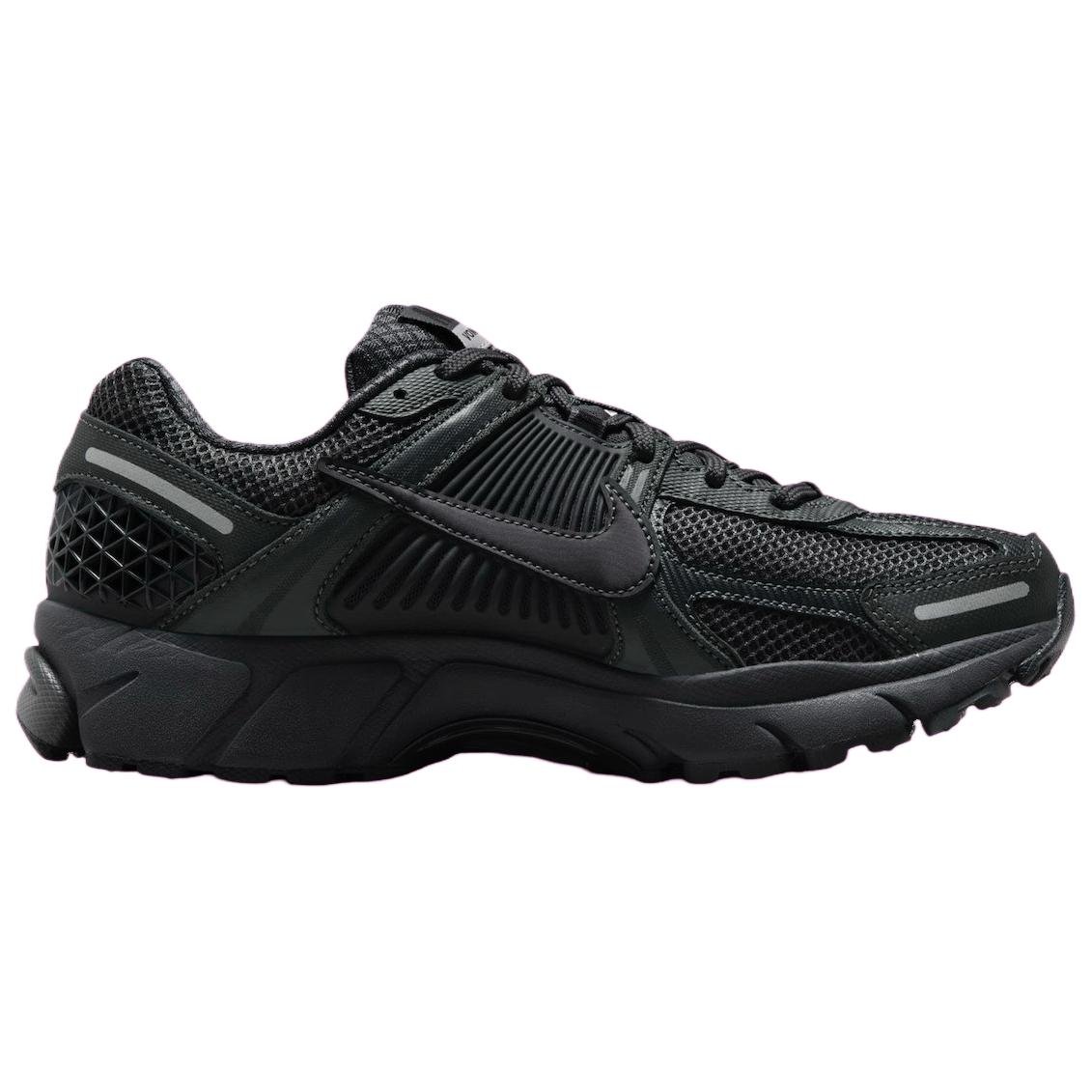 women nike air zoom vomero 5 triple black fq70 1 45217.jpeg